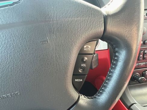 Used 2002 Ford Thunderbird image 24