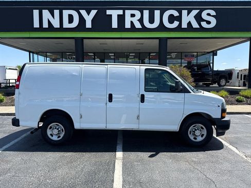 Used 2019 Chevrolet Express 2500 w/ Communications Package RWD image 1
