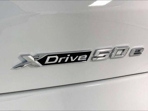 New 2026 BMW X5 xDrive50e image 15