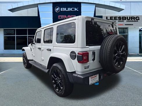 Used 2024 Jeep Wrangler Unlimited Sahara AWD/4WD image 5