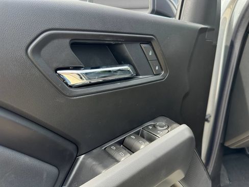 New 2026 Chevrolet Colorado LT w/ LT Convenience Package AWD/4WD image 18