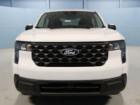 New 2025 Ford Maverick XL image 23