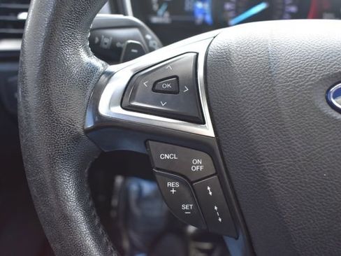 Used 2019 Ford Fusion Titanium FWD image 22