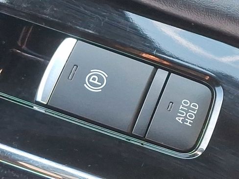 Used 2023 Mitsubishi Outlander SE Black Edition image 25