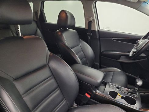 Used 2019 Kia Sorento EX image 21