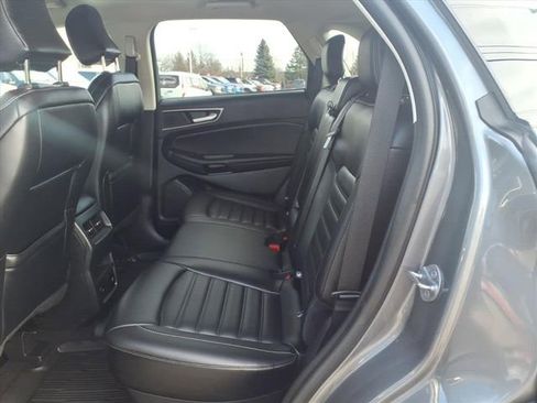 Certified 2024 Ford Edge SEL w/ Convenience Package image 11