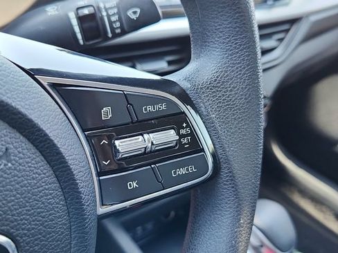 Used 2019 Kia Forte LXS FWD image 26