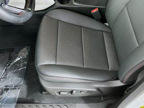 Used 2024 GMC Canyon AT4X image 20