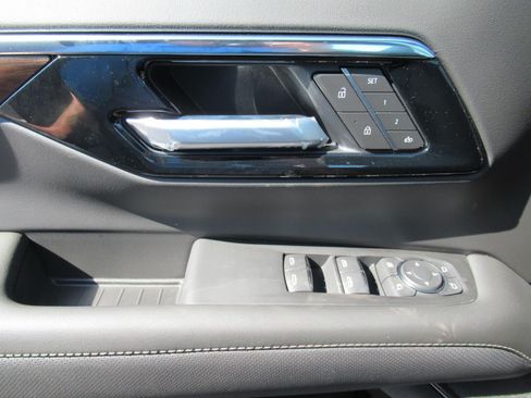 New 2026 Chevrolet Tahoe Premier AWD/4WD image 23