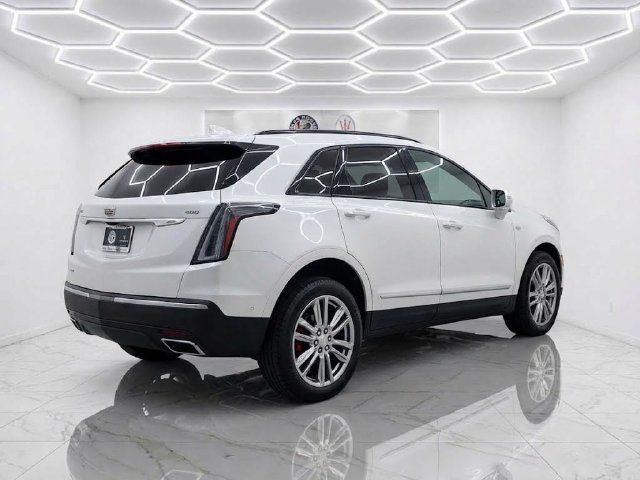 Used 2023 Cadillac XT5 Sportv w/ Technology Package AWD/4WD image 5