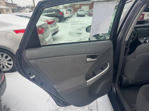 Used 2010 Toyota Prius Five image 16