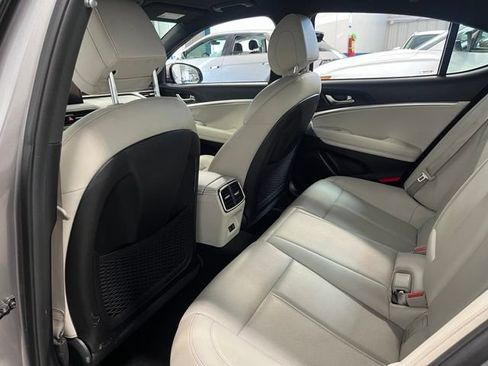Used 2024 Genesis G70 2.5T RWD image 17