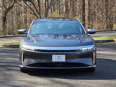 Used 2022 Lucid Air Grand Touring image 10
