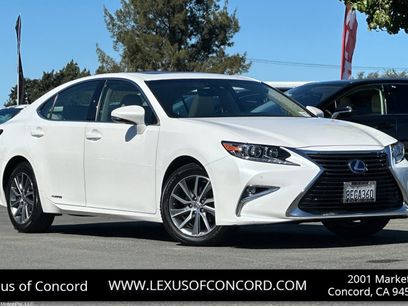 Used 2018 Lexus ES 300h