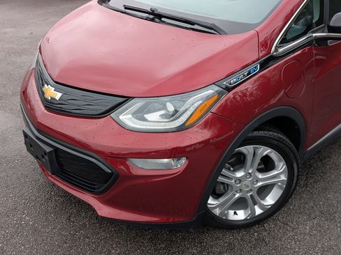 Used 2020 Chevrolet Bolt LT image 13
