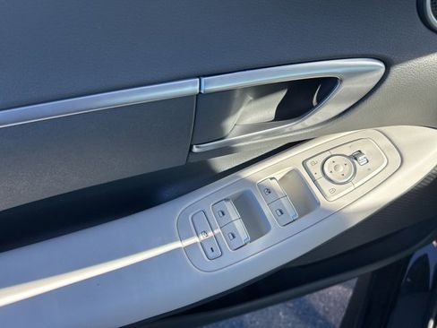 Used 2025 Hyundai Sonata SE image 9