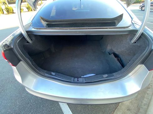 Used 2018 Ford Fusion S image 16