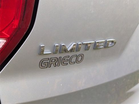 Used 2016 Ford Explorer Limited image 10