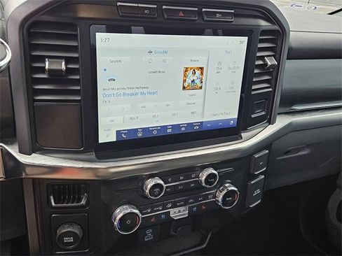 Used 2022 Ford F150 Lariat image 19