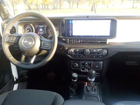 New 2026 Jeep Gladiator Sport image 15