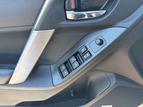 Used 2016 Subaru Forester 2.5i Touring w/ Popular Package #2 image 12