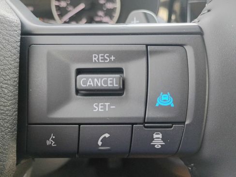 New 2026 Nissan Pathfinder SV image 12