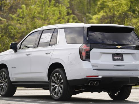 New 2026 Chevrolet Tahoe High Country RWD image 3