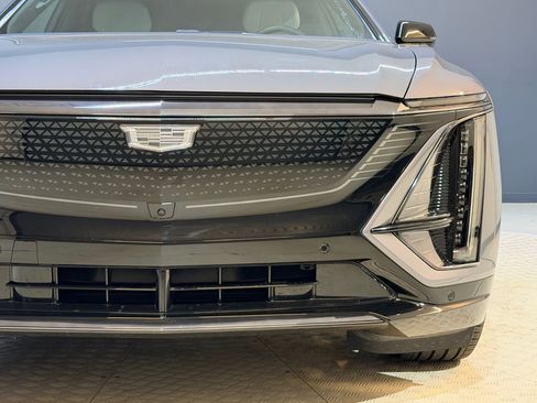 Certified 2024 Cadillac Lyriq Sport image 11