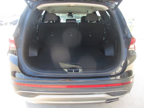 Used 2023 Hyundai Santa Fe SEL image 9
