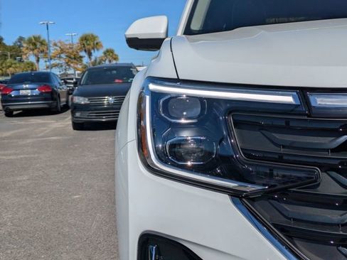 New 2026 Volkswagen Atlas SEL Premium R-Line AWD/4WD image 10