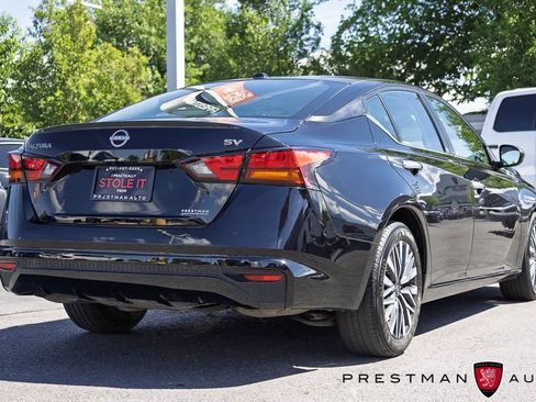 Used 2024 Nissan Altima 2.5 SV FWD image 14