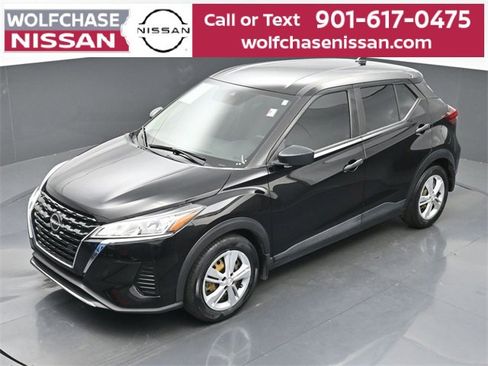 Used 2022 Nissan Kicks S image 29