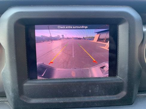 Used 2023 Jeep Gladiator Sport AWD/4WD image 41