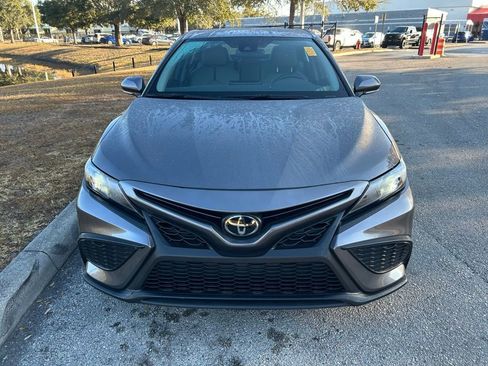 Used 2024 Toyota Camry SE image 8
