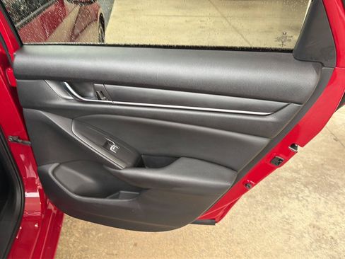 Used 2021 Honda Accord Sport image 15