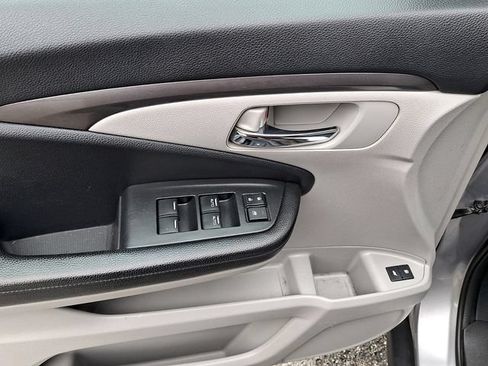 Used 2017 Honda Pilot EX-L image 13