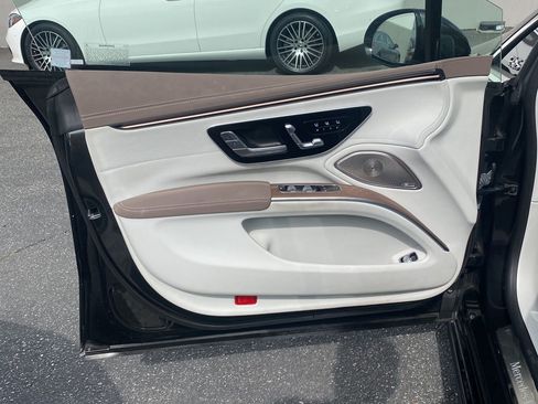 Used 2024 Mercedes-Benz EQS 450+ 4MATIC Sedan image 9