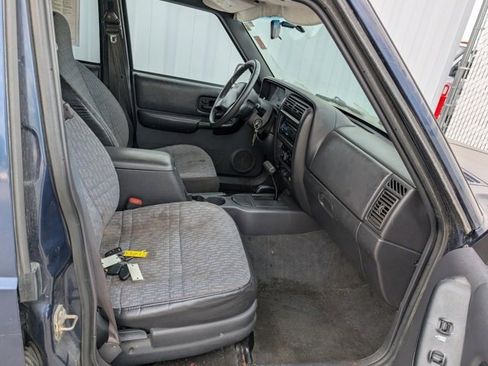 Used 2000 Jeep Cherokee Sport image 15