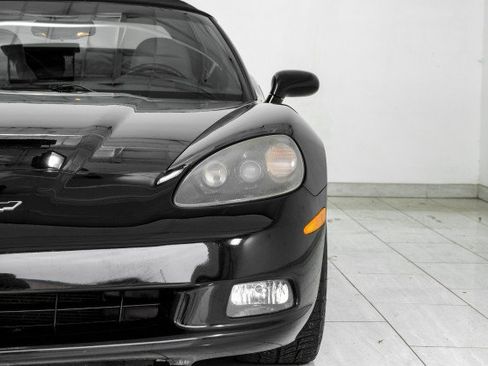 Used 2007 Chevrolet Corvette Convertible RWD image 39