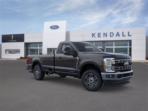 New 2025 Ford F250 XLT image 7