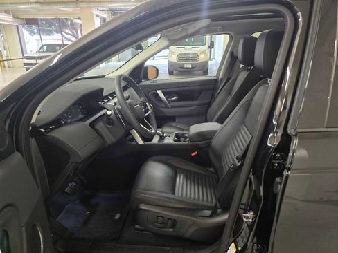 Used 2025 Land Rover Discovery Sport S image 23