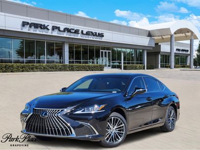 New 2025 Lexus ES 350 w/ Premium Package
