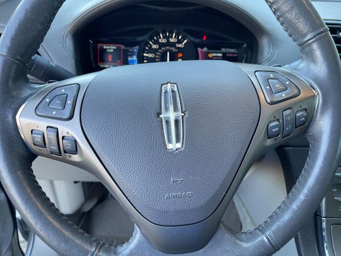 Used 2015 Lincoln MKX AWD w/ Equipment Group 102A image 24