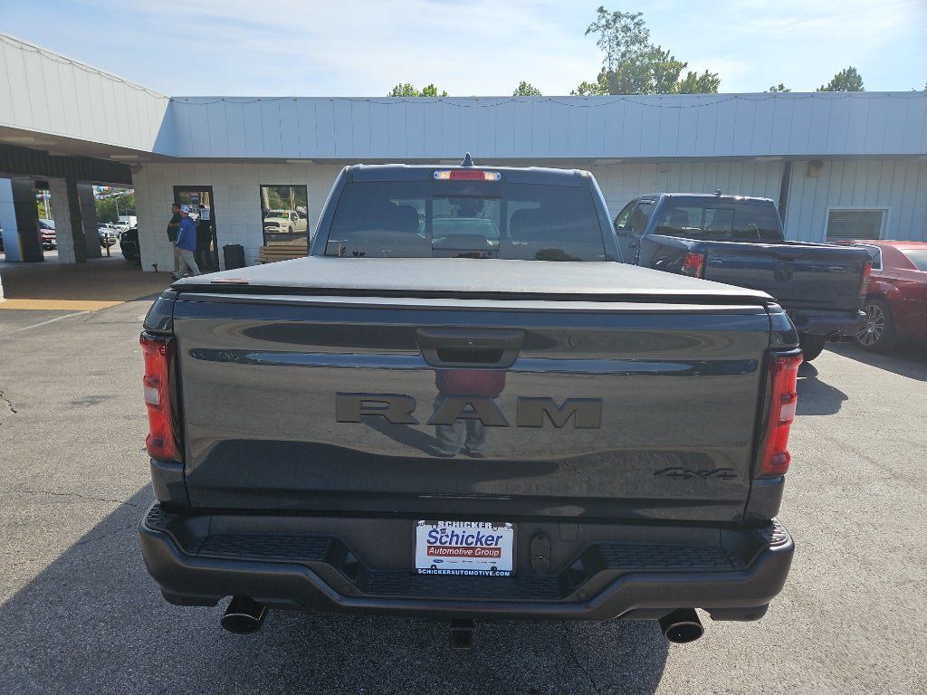 Used 2025 RAM 1500 Warlock AWD/4WD image 4