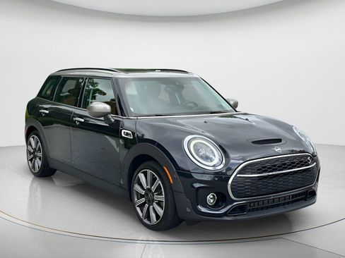 Used 2022 MINI Cooper Clubman S FWD image 3