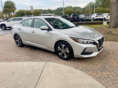 Used 2023 Nissan Sentra SV image 7
