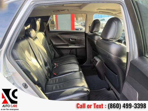 Used 2015 Toyota Venza XLE image 10
