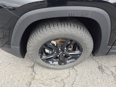 Used 2022 GMC Terrain AT4 image 11