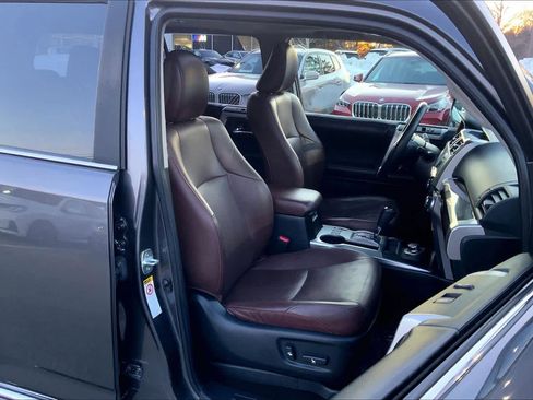 Used 2014 Toyota 4Runner Limited image 9