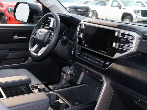 Used 2024 Toyota Tundra SR5 image 39